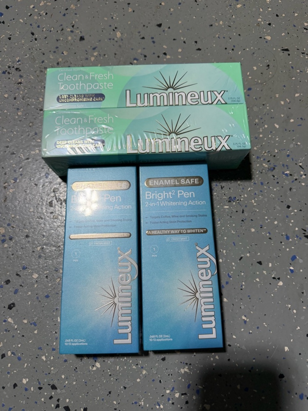 Lumineux Blue Bright2 Pen & Green Clean & Fresh Toothpaste Duo